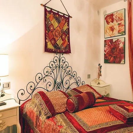 Holiday home Belvedere Di Comunaglia Nestore